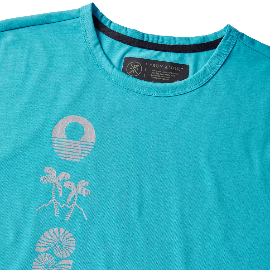 The front logos of Roark's Mathis Short Sleeve Knit - Tuned Out Turquoise Big Image - 6