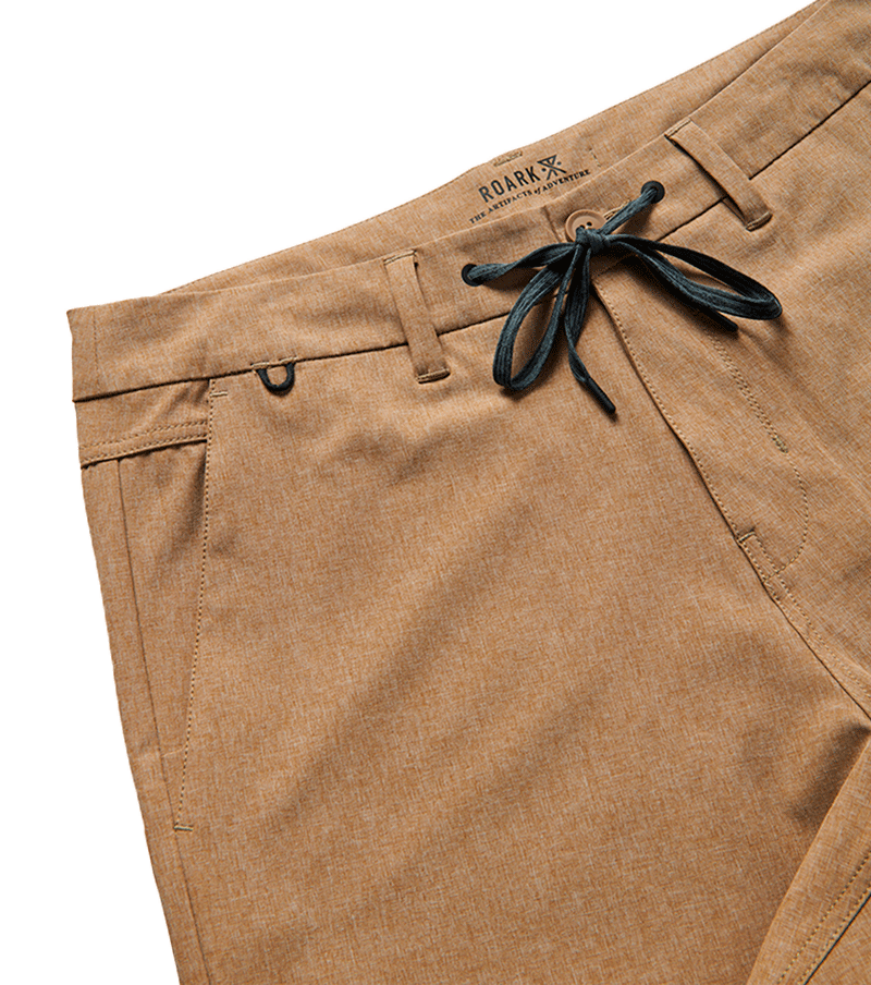 The front, close up of the Explorer 2.0 Shorts 19" in Khaki. Big Image - 7