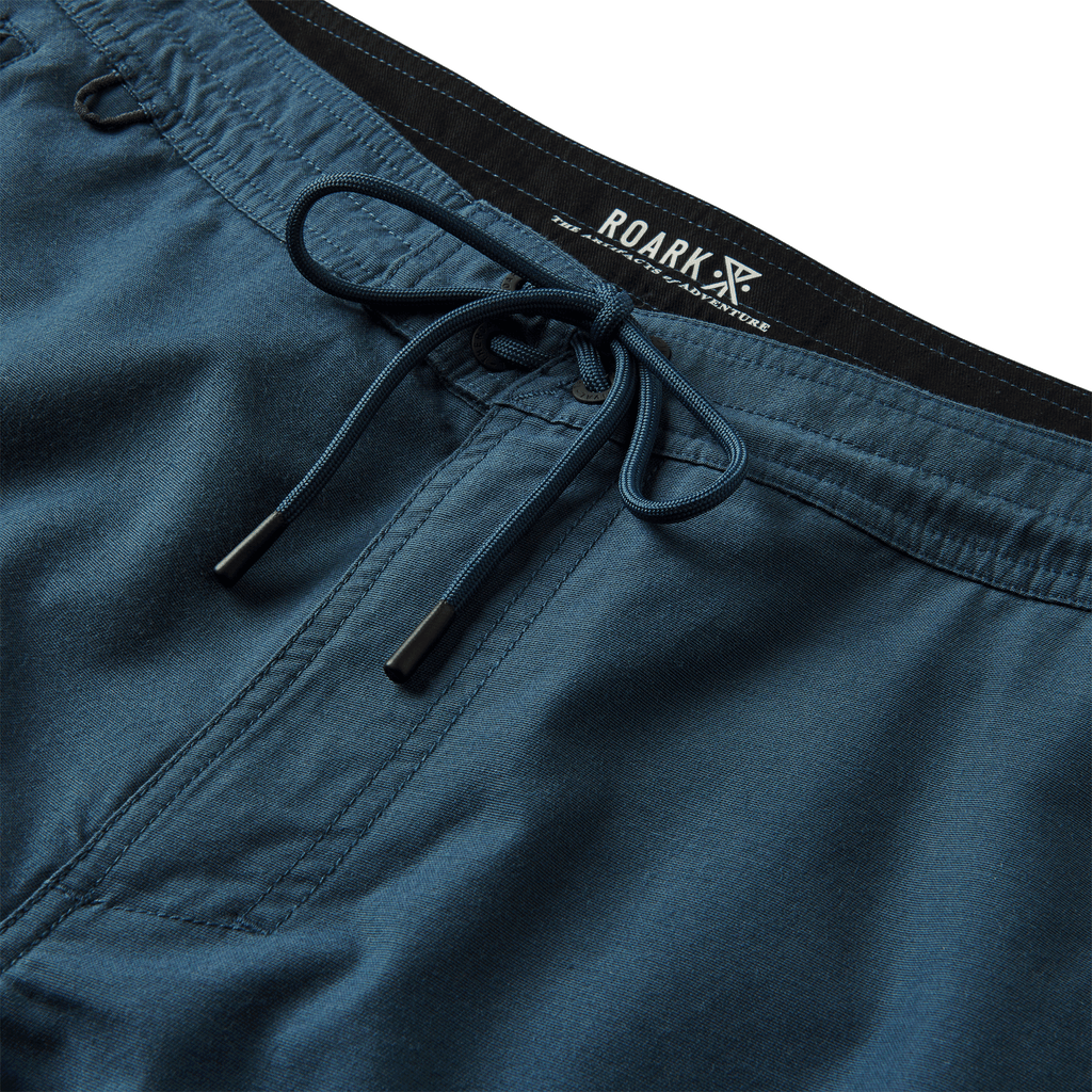 The details of Roark men's Layover Traveler Shorts - Nannai Blue Big Image - 8