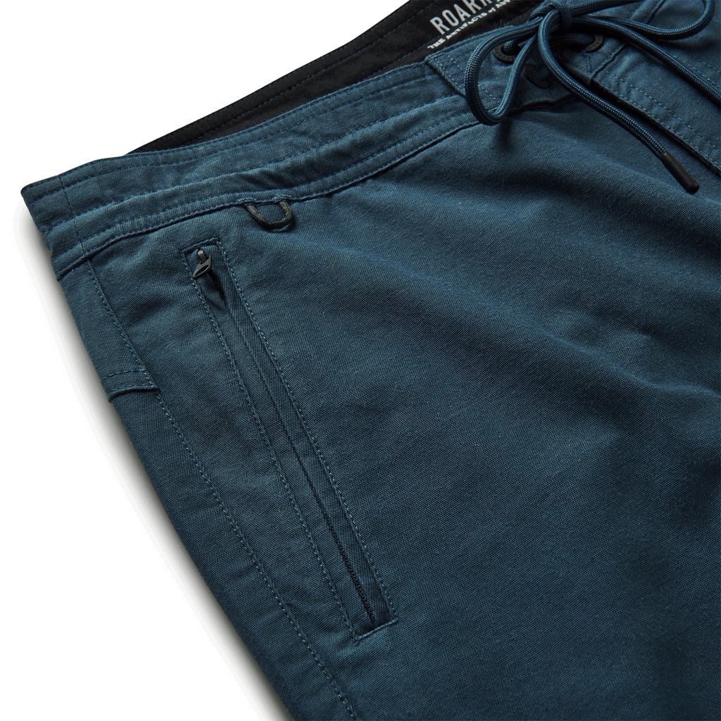 The materials, details, and designs of Roark men's Layover Traveler Shorts - Nannai Blue Big Image - 9