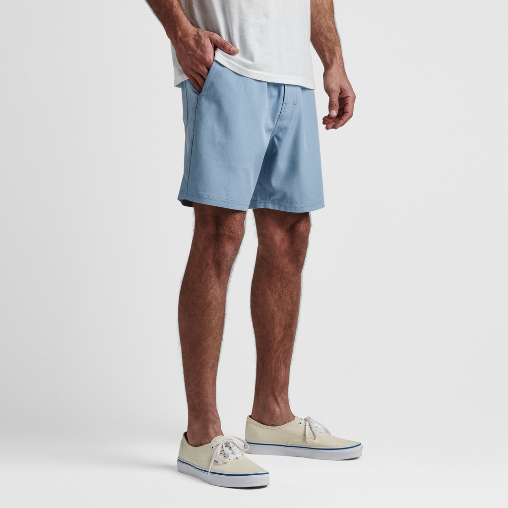 The model of Roark men's Hybro Hybrid Shorts - Cascata Big Image - 3
