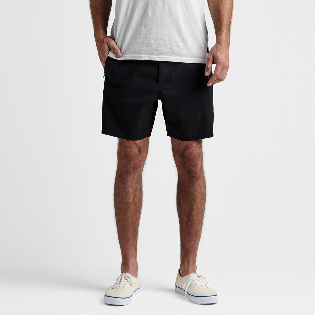 The model of Roark men's Layover Trail Shorts - Black Big Image - 2