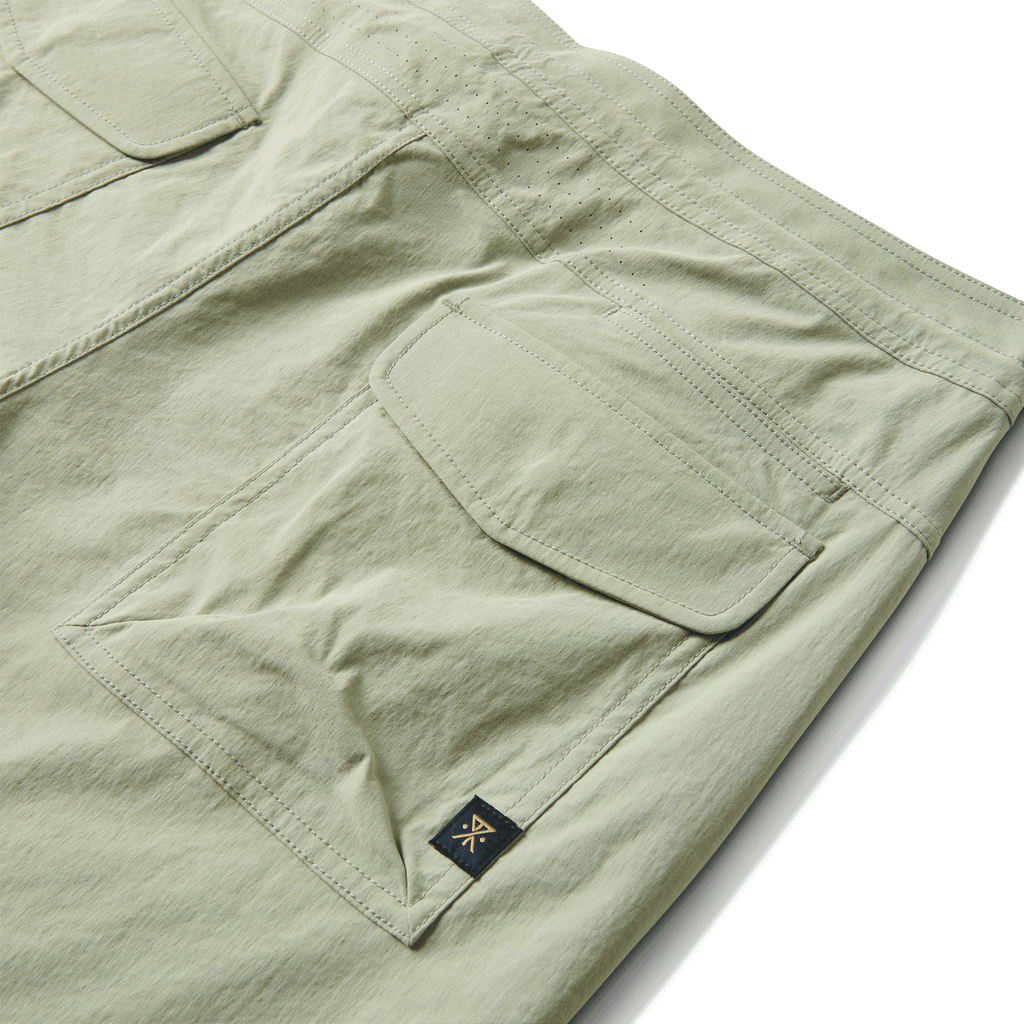 The materials, details, and designs of Roark men's Layover Trail Shorts - Chaparral Big Image - 11