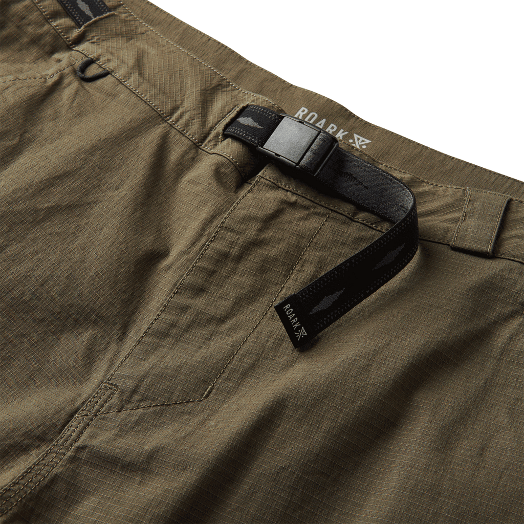 The details of Roark men's Campover Shorts - Military Big Image - 8