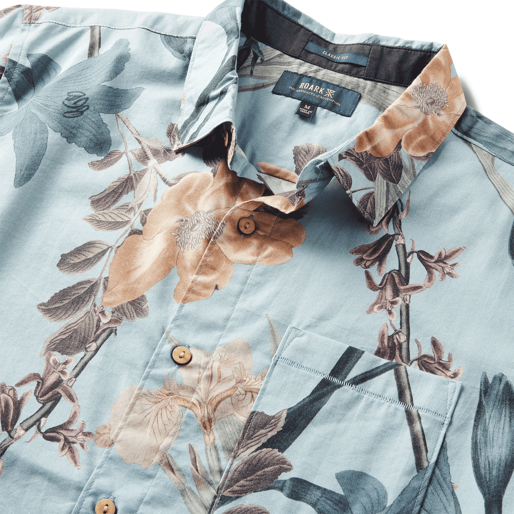 The collar of Roark men's Journey Shirt - Dusty Blue Far East Flora Big Image - 7