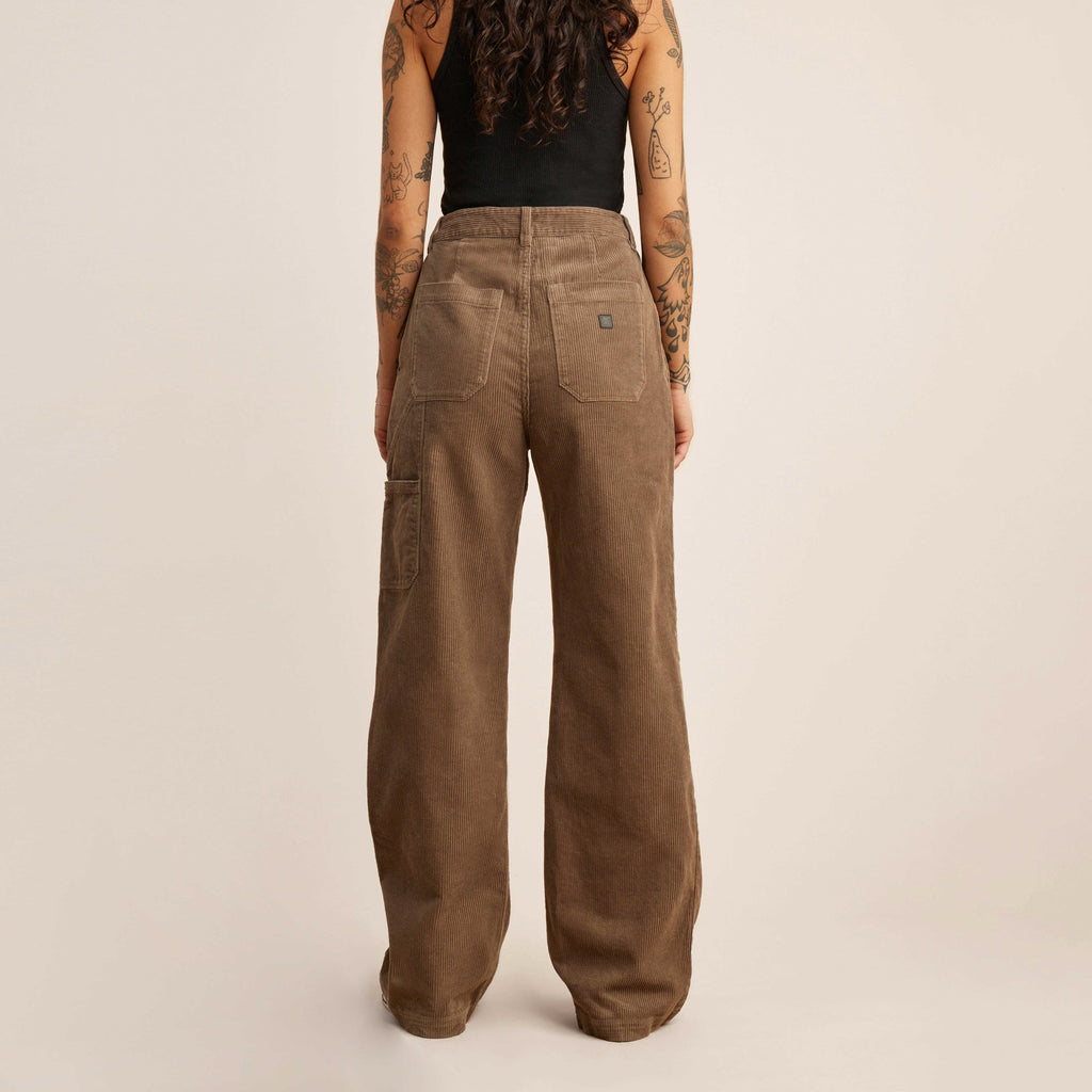 The on body view of Roark women's Charter Pants - Mocha Big Image - 8
