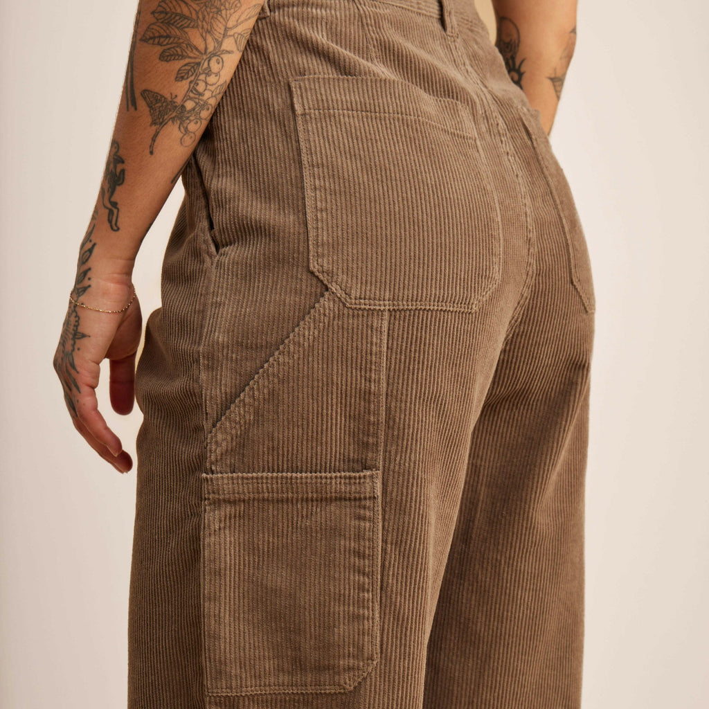 The on body view of Roark women's Charter Pants - Mocha Big Image - 9