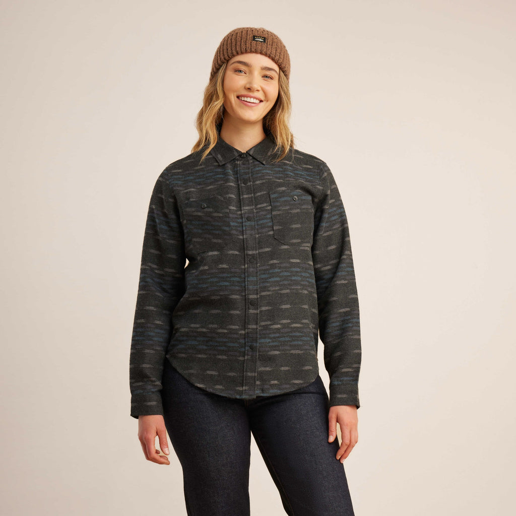 The on model view of Roark women's Alpine Long Sleeve Flannel - Black Pattern Big Image - 5
