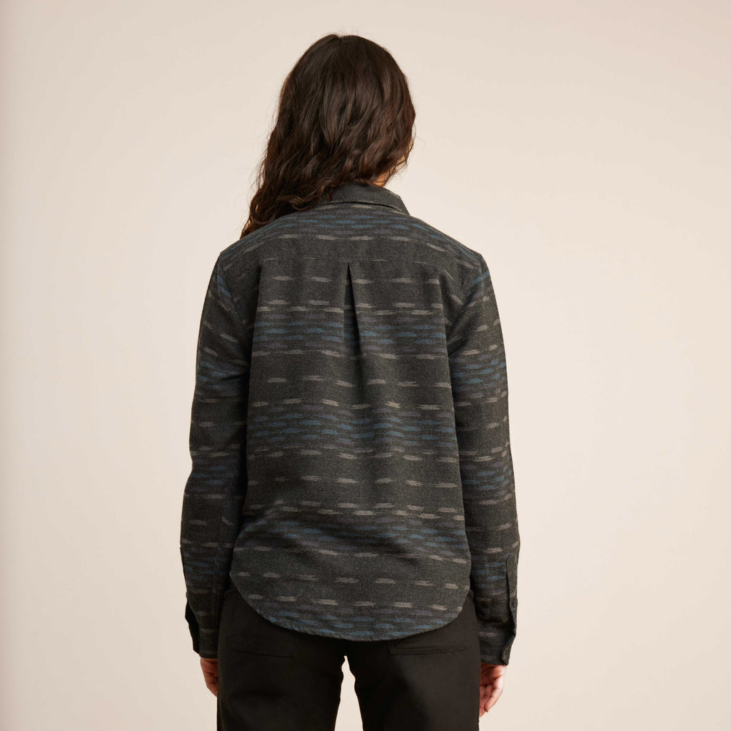 The on model view of Roark women's Alpine Long Sleeve Flannel - Black Pattern Big Image - 3